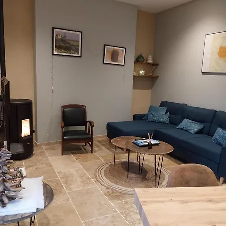 L'encantada Oda ve Kahvaltı